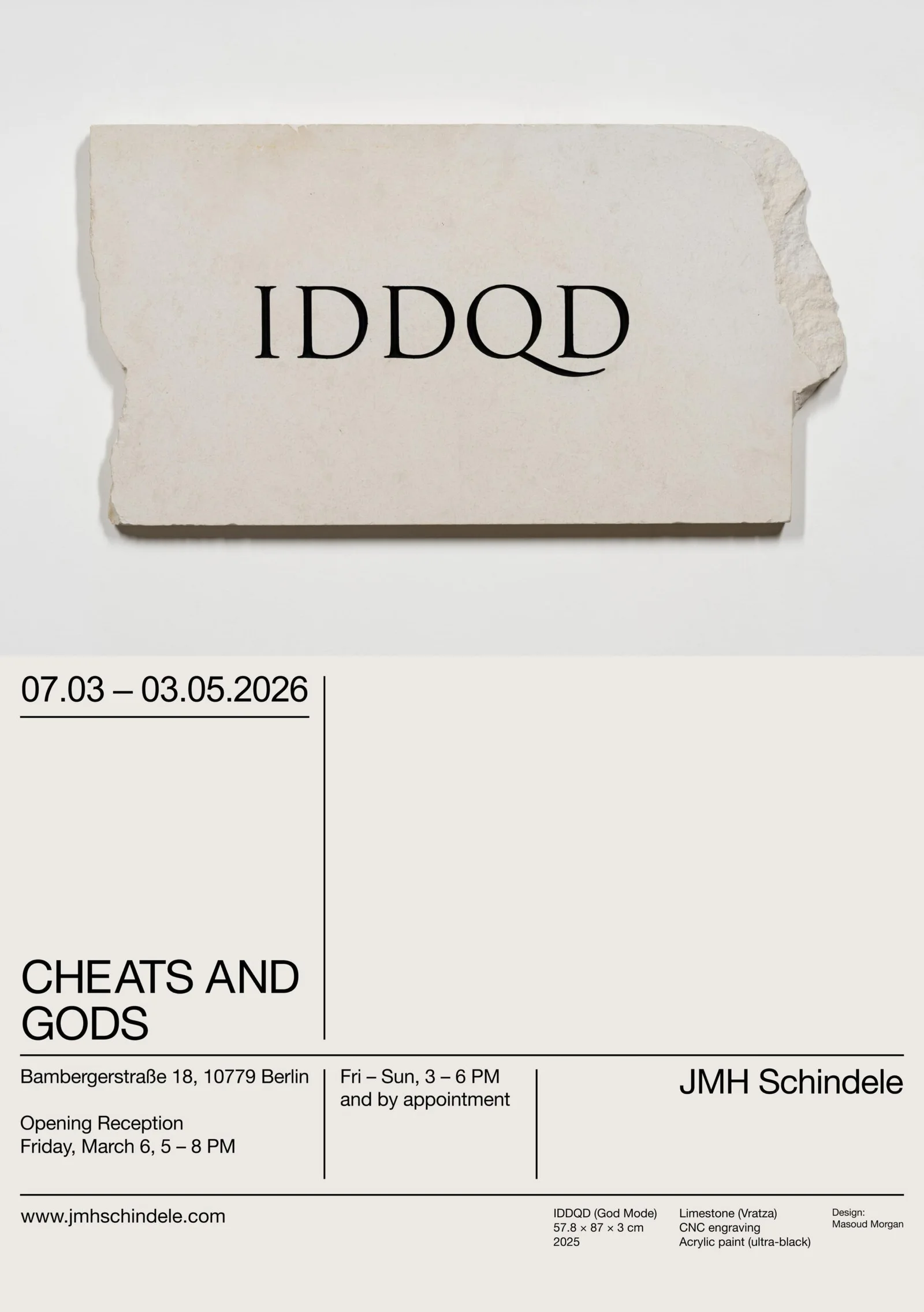 Flyer „CHEATS AND GODS“, JMH Schindele, 7.3.–3.5.2026, mit einer Steintafel mit der Aufschrift „IDDQD“