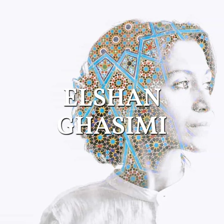 Elshan Ghasimi: Porträt mit ornamental überlagertem Haar, Schriftzug über dem Bild